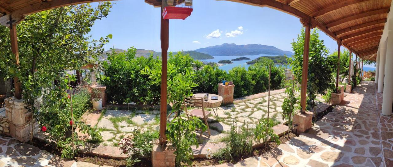 John'S Guesthouse Ksamil Luaran gambar