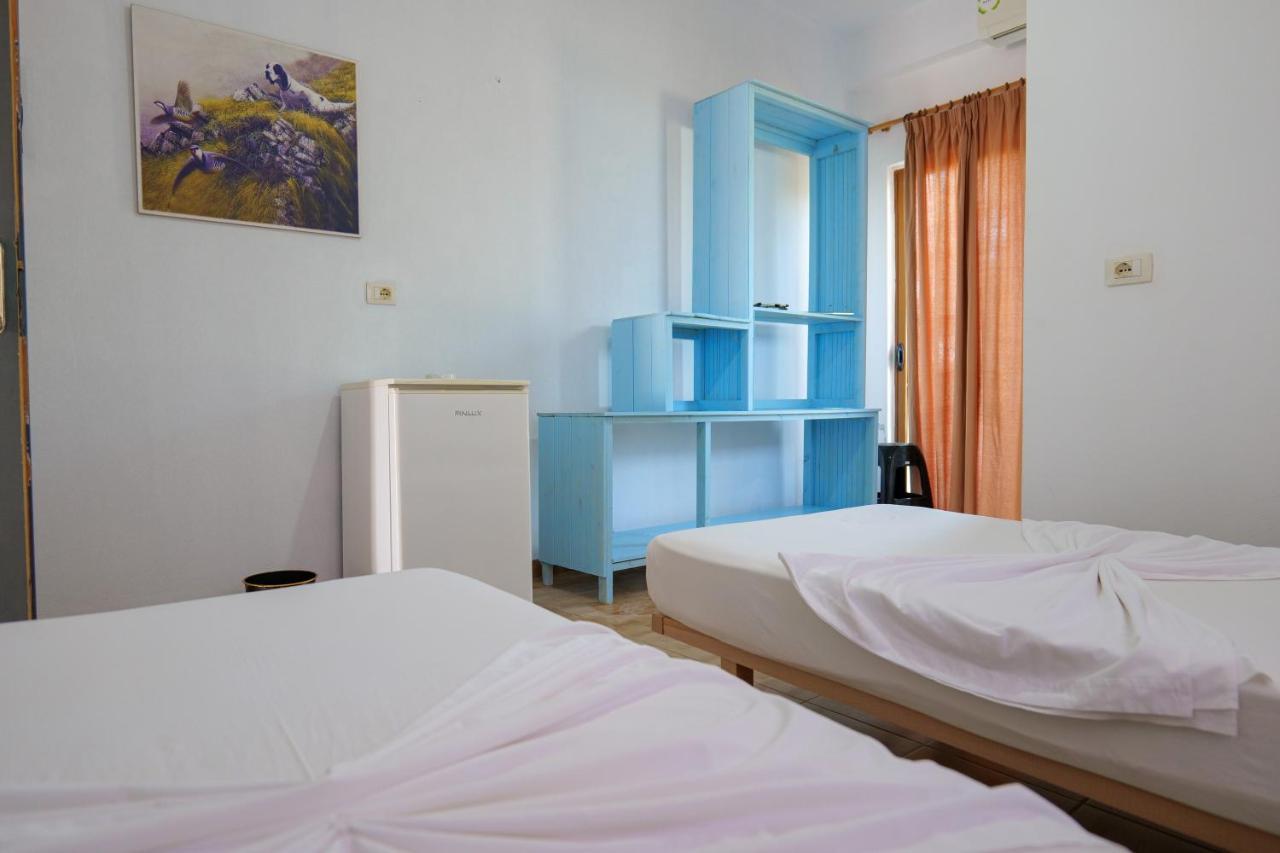 John'S Guesthouse Ksamil Luaran gambar