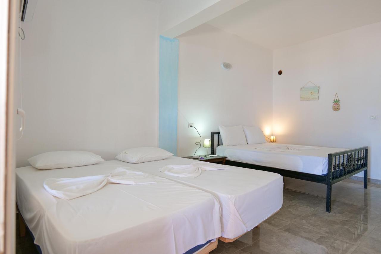 John'S Guesthouse Ksamil Luaran gambar