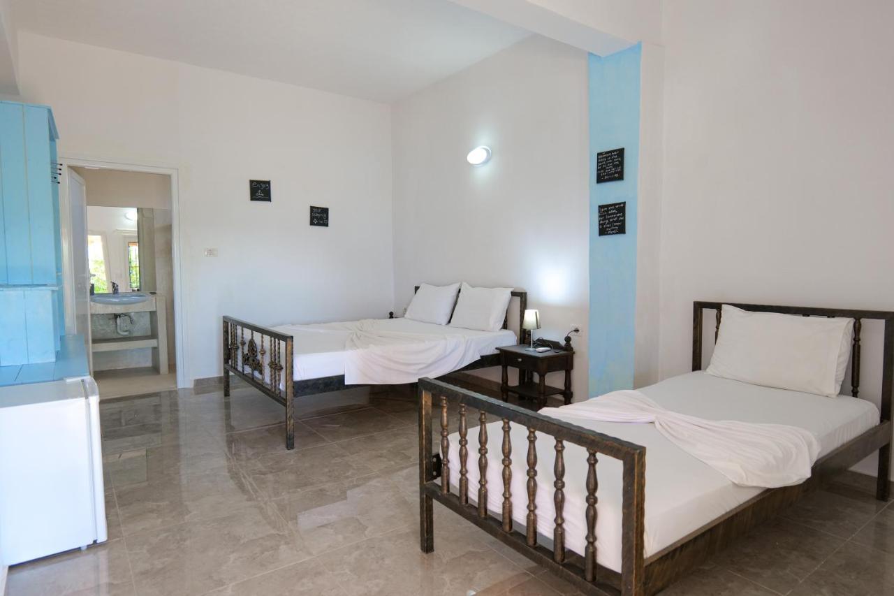 John'S Guesthouse Ksamil Luaran gambar