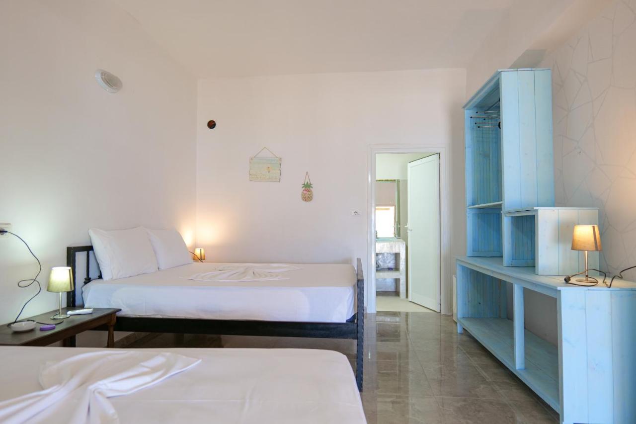 John'S Guesthouse Ksamil Luaran gambar