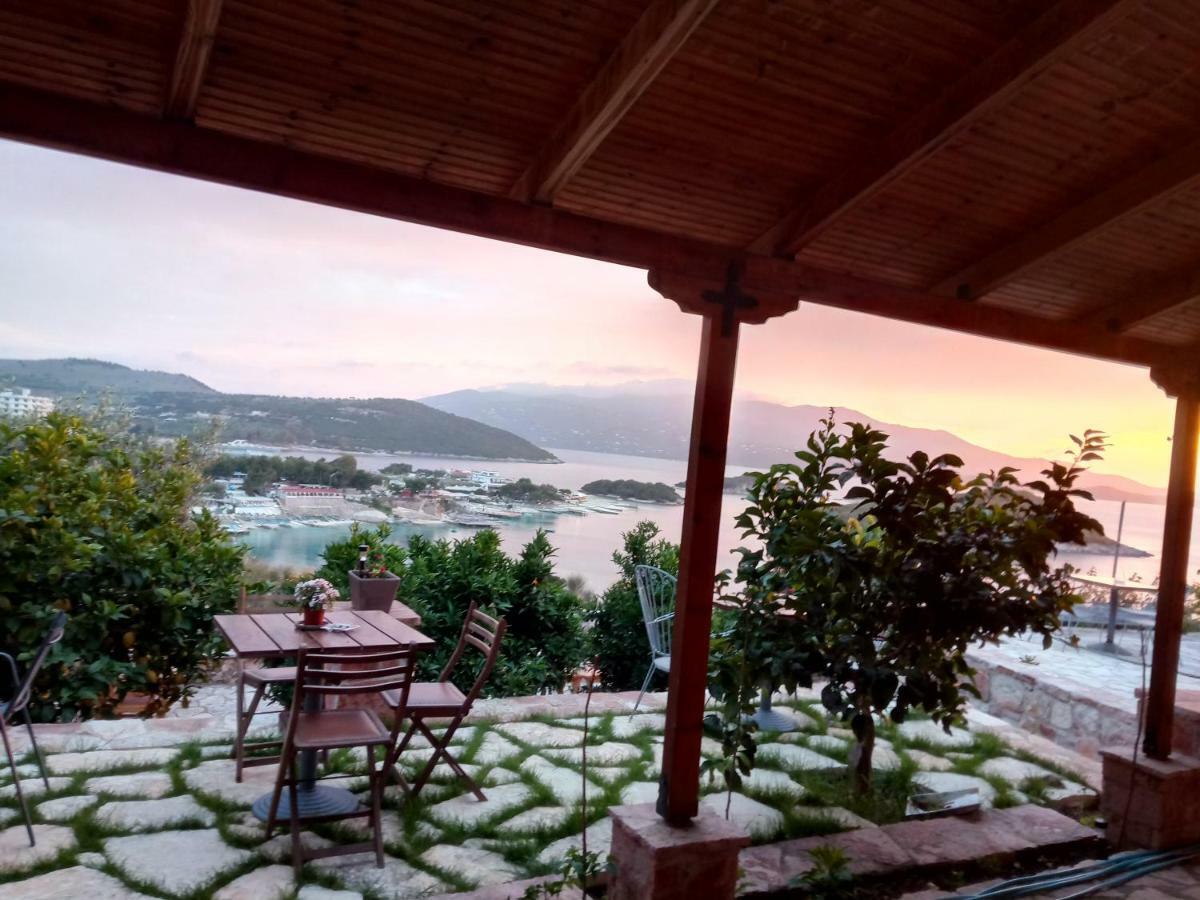 John'S Guesthouse Ksamil Luaran gambar